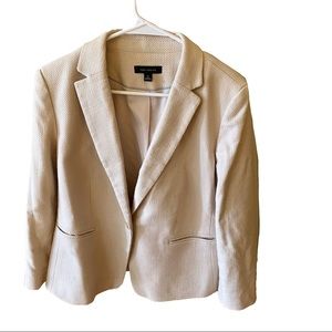 Beautiful Ann Taylor Blazer